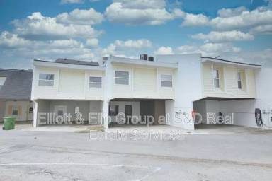 Main picture of 2217 9th St SE