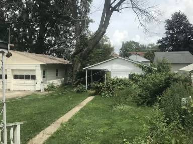 Main picture of 325 S Boston St