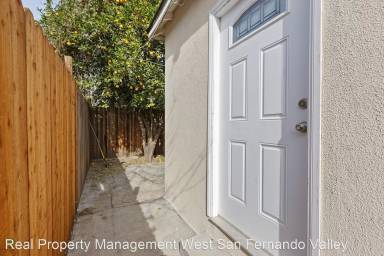 Main picture of 18157 Acre St