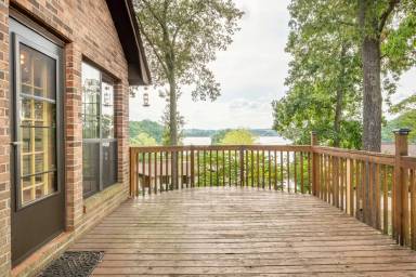 Main picture of 7750 Melanie Cir