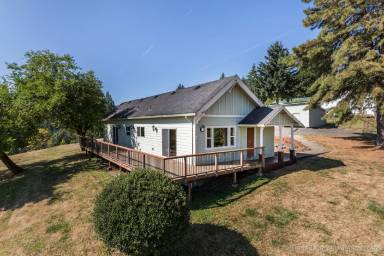 Main picture of 32784 Old Bunker Hill Rd