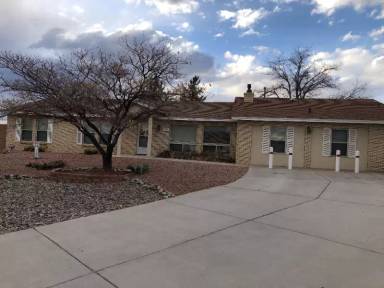 Main picture of 4101 Malaga Ct SE