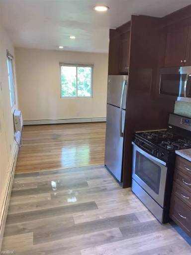 Main picture of 28 Pine Hill Ave