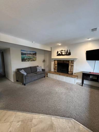 Main picture of 754 Boulder Court - 9I