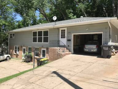 Main picture of 618 E Main