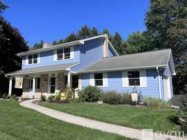 Main picture of 1287 Roush Rd
