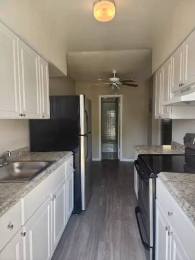 Main picture of 1441 SE 3rd Ct