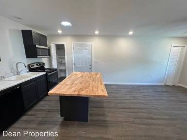 Main picture of 915 Grigsby Ave