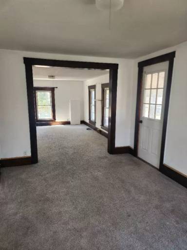 Main picture of 25 Blandford Stage Rd