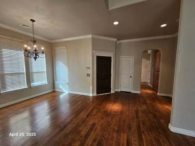 Main picture of 120 Napoli Ct