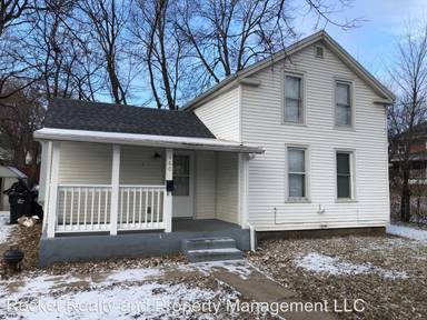 Main picture of 842 Vine St