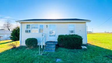 Main picture of 102 Chestnut St