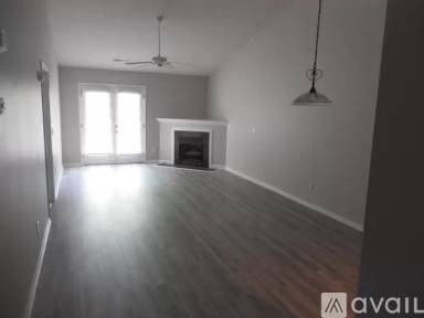 Main picture of 205 Carrington Ln