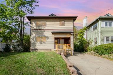 Main picture of 2128 Crane Ave