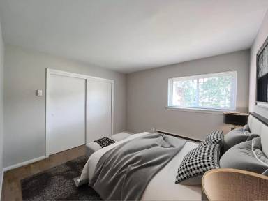 Main picture of 501 Lawrence Rd