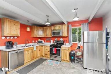 Main picture of 11142 Mausel St