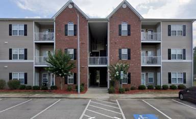 Main picture of 635 Marshtree Ln