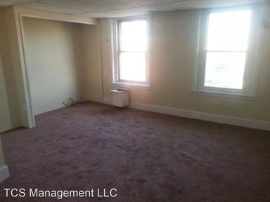 Main picture of 231 E Girard Ave