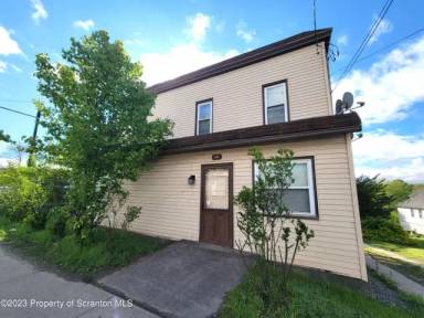 Main picture of 1312 Main St