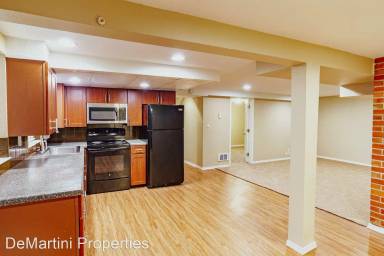 Main picture of 13727 30th Ave NE