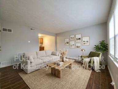 Main picture of 305 Lake St