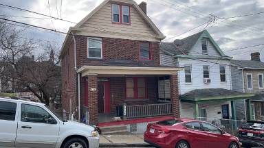 Main picture of 856 Climax St