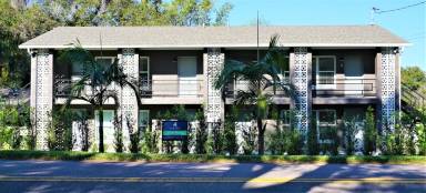 Main picture of 2045 S Lakemont Ave