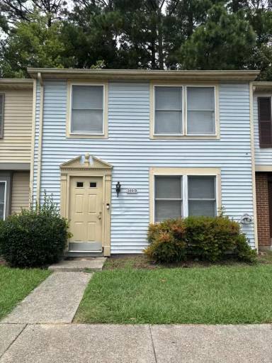 Main picture of 388 Jury Ln