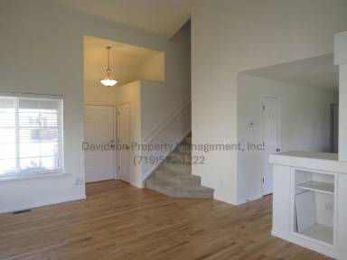 Main picture of 7629 Autumn Knoll Dr