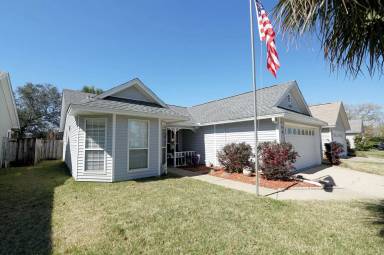 Main picture of 100 Meadowbrook Ct