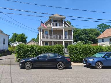 Main picture of 296 Hillside Ave
