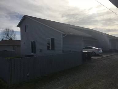 Main picture of 171 Dundass Ave