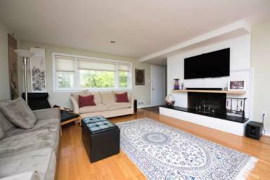 Main picture of 6789 Little Falls Rd