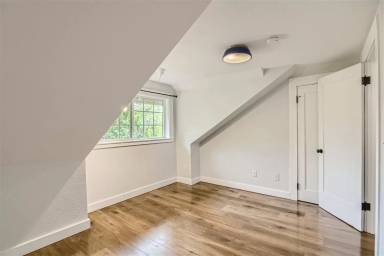 Main picture of 3510 N Kerby Ave