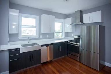 Main picture of 6 Hinckley St