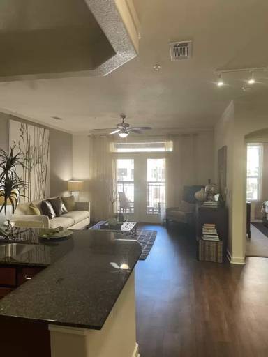 Main picture of 1101 Cold Spgs Rd