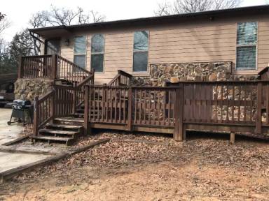 Main picture of 1217 Oak Dr