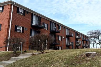 Main picture of 830 Beecher St