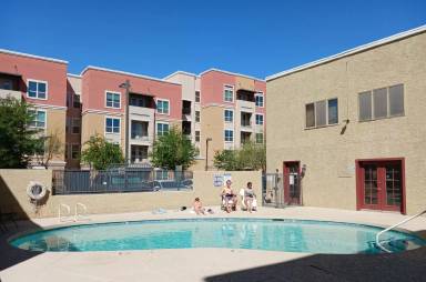 Main picture of 1014 E Spence Ave