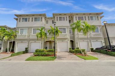 Main picture of 8117 SW 29th St