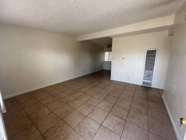 Main picture of 425 Palm Dr