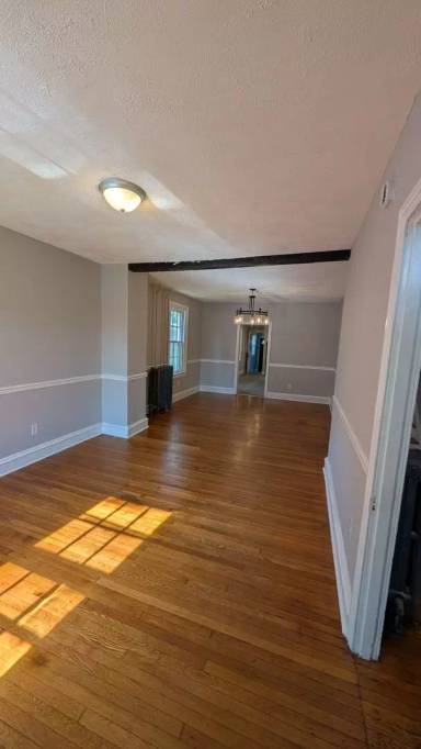 Main picture of 441 Linden St