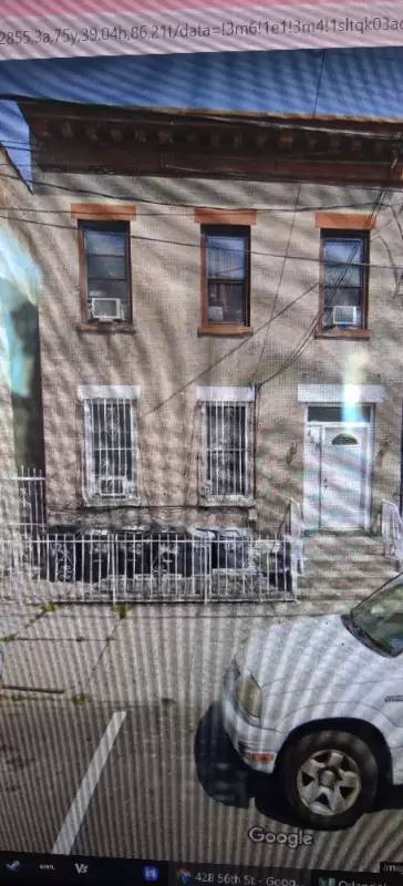 Main picture of 428 56th St