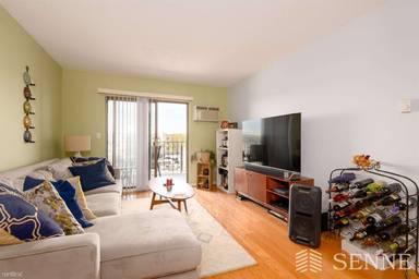 Main picture of 2353 Massachusetts Ave