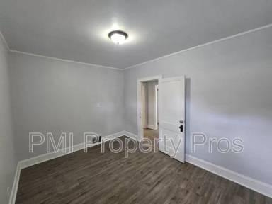 Main picture of 3895 N Dr William Finlayson St
