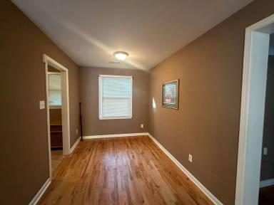 Main picture of 3810 Robbins Rd