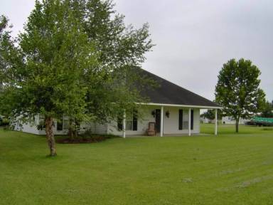 Main picture of 414 Breaux Rd