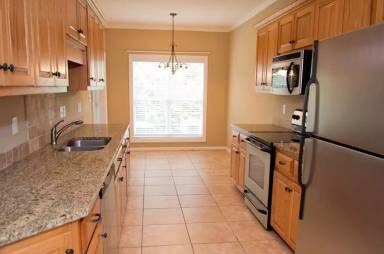 Main picture of 1716 Springhill Pl