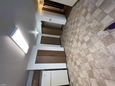 Main picture of 125 6th St SW