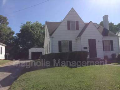 Main picture of 137 W Andrews Ave